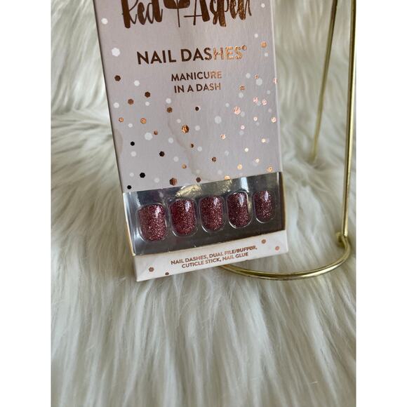 Red Aspen Nail Dashes- Sparkle On, Darling - Picture 2 of 4